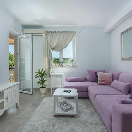 Apartment Maj *